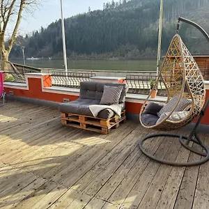 Terrassenwohnung Mit Donaublick Apartment